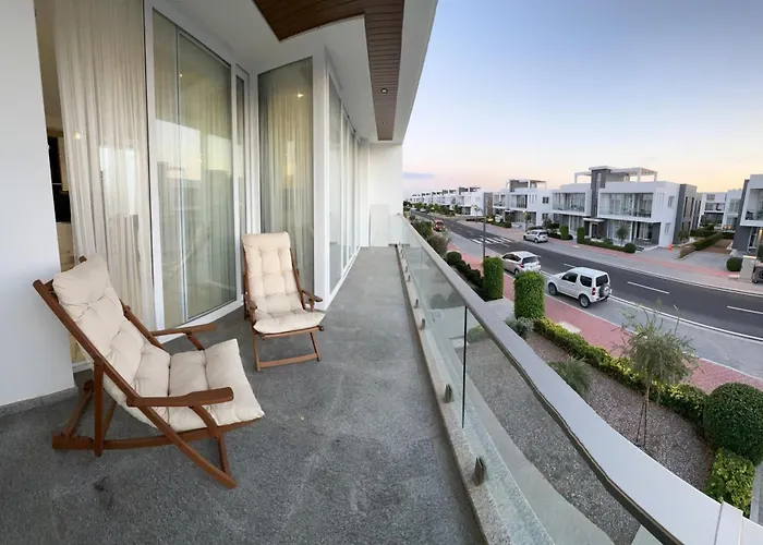 Four Seasons Life - Luxury Beach Resort - Apartments With 2 Bedrooms